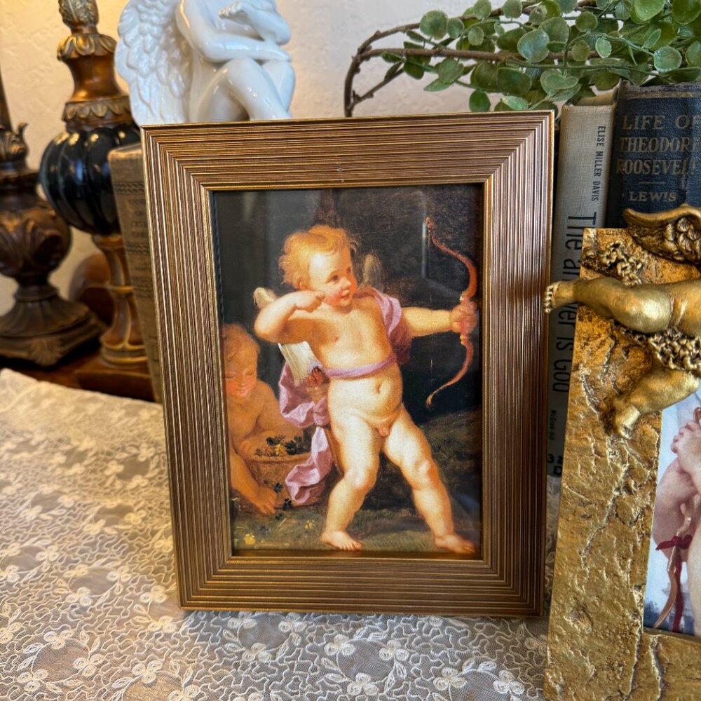 ❤️SOLD❤️3 Vintage Gold Frames with Angel Pictures - Picture 9 of 17